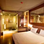 108 Hotel By Him